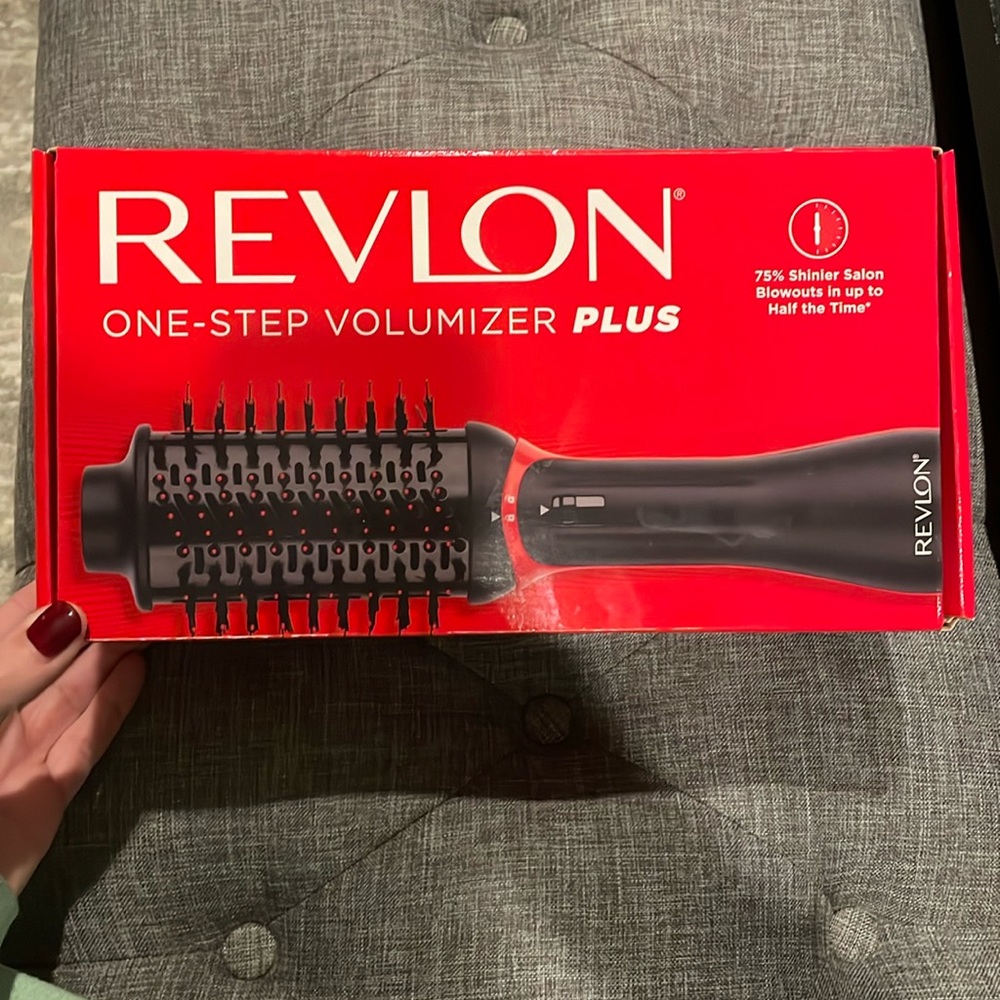 Revlon One-Step Volumizer Plus - Red and Black